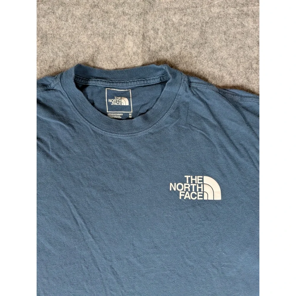 The North Face Mens Navy Blue Graphic T-Shirt Never Stop Exploring Logo Tee M